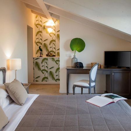 Hotel Lido Alassio Bagian luar foto
