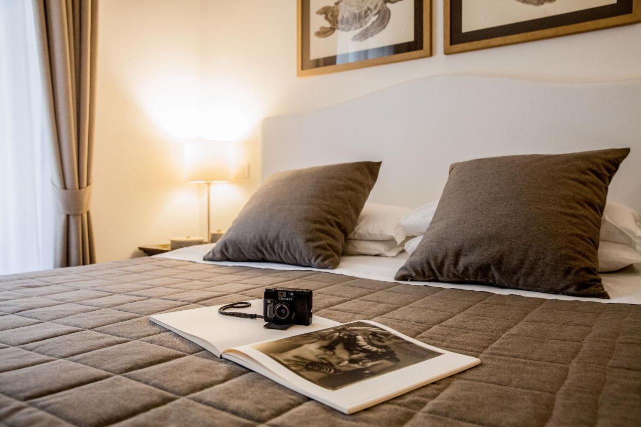 Hotel Lido Alassio Bagian luar foto